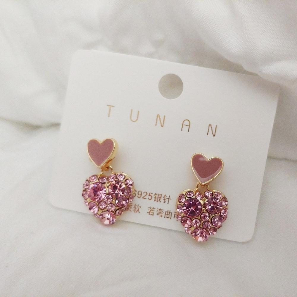 Kawaii Korean Pink Crystal Heart Dangle Earrings - Picture 5 of 5